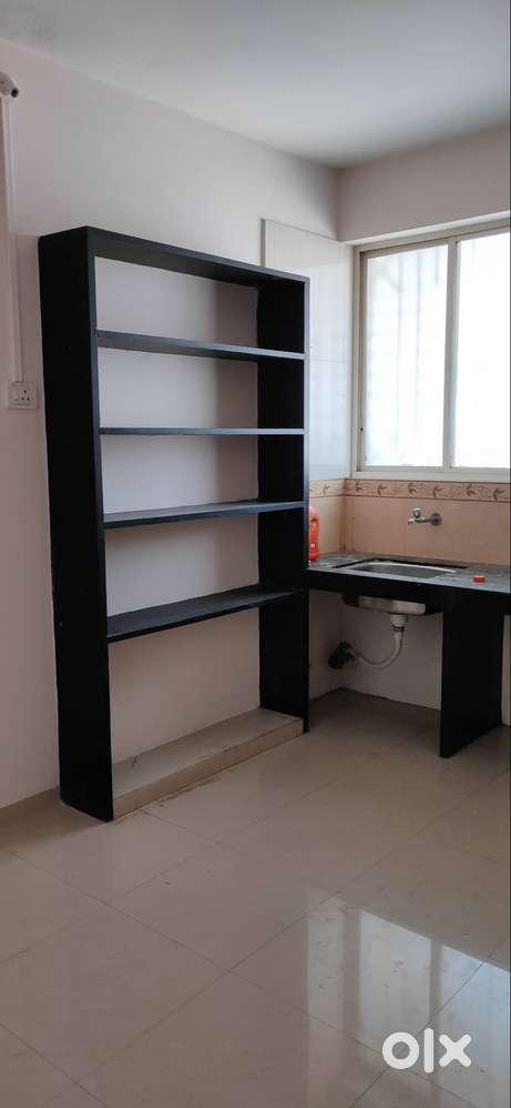 Decent 1 BHK flat for rent at Nale Colony, Deokar Panand Kolhapur