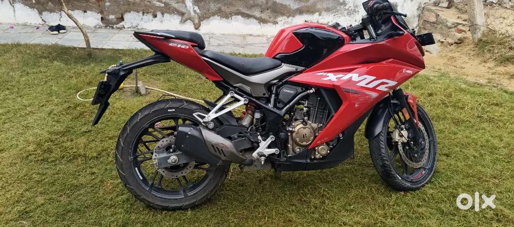 Karizma xmr 2024 matr 4200km chli hue hai ret 1.60.lakh arjet sell