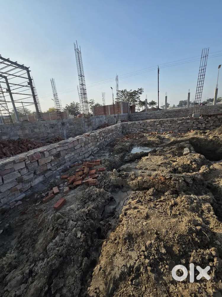 On four lane Best for factory/ godown