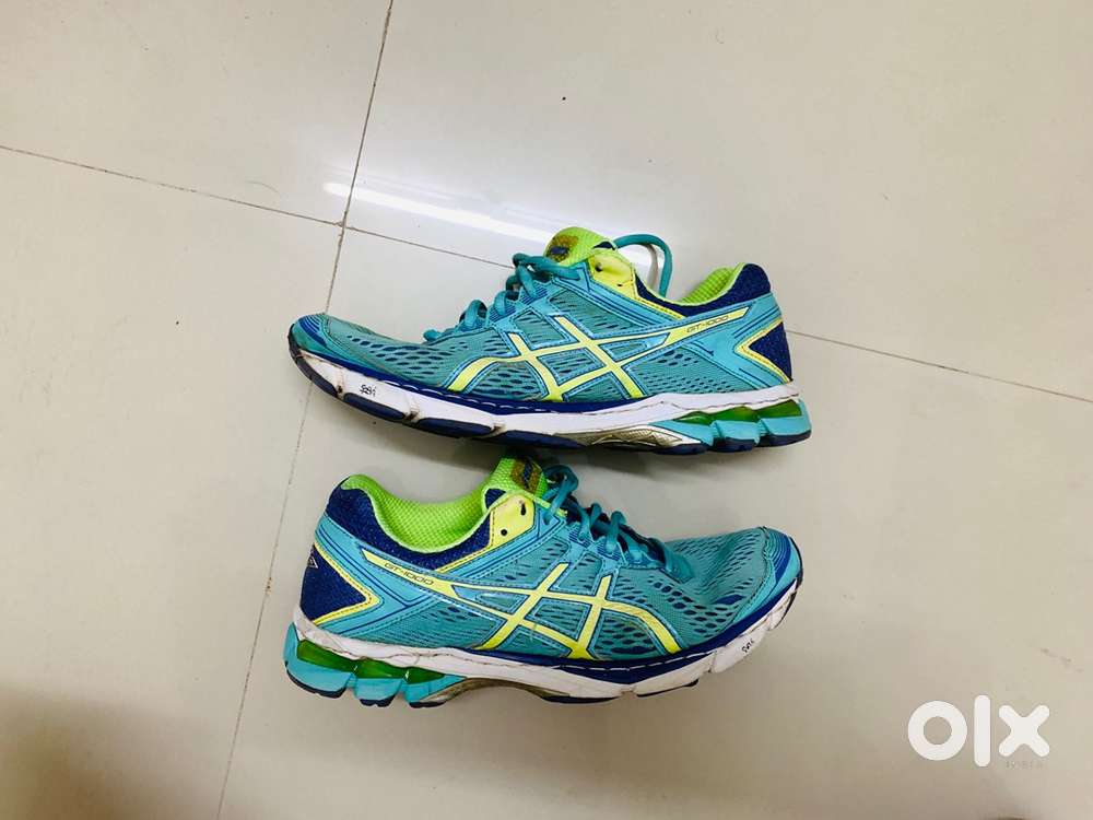 ASICS gt 1000 shoes