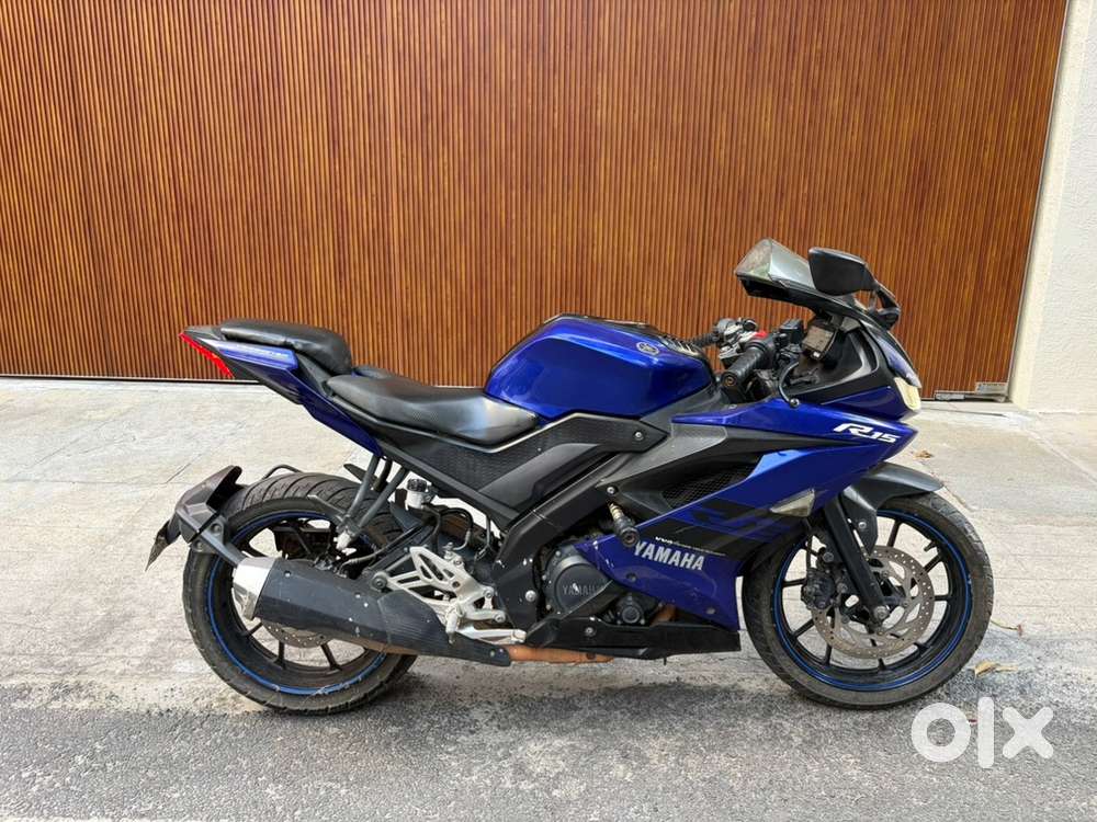 Yamaha r15 v3 bs4 model