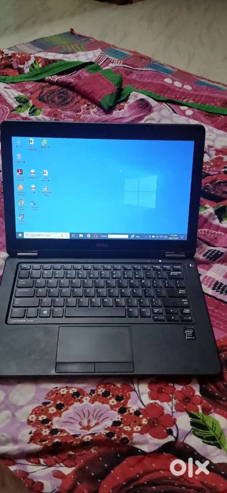 Dell E7250 laptop