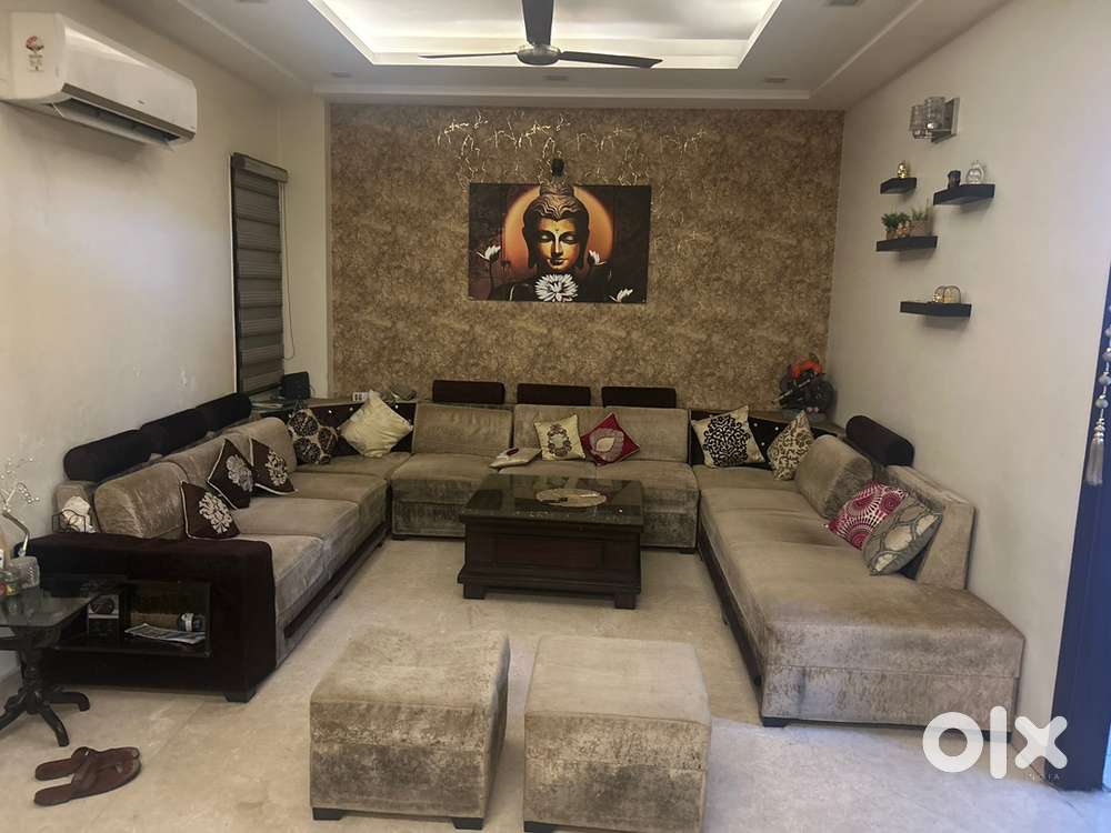 12 seater sofa set including table