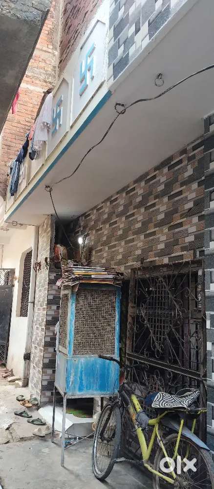 Semi furnished house ready to move house in ashok nagar