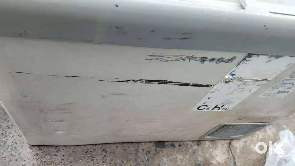 350 litters 450 litters available freezer good condition for sale