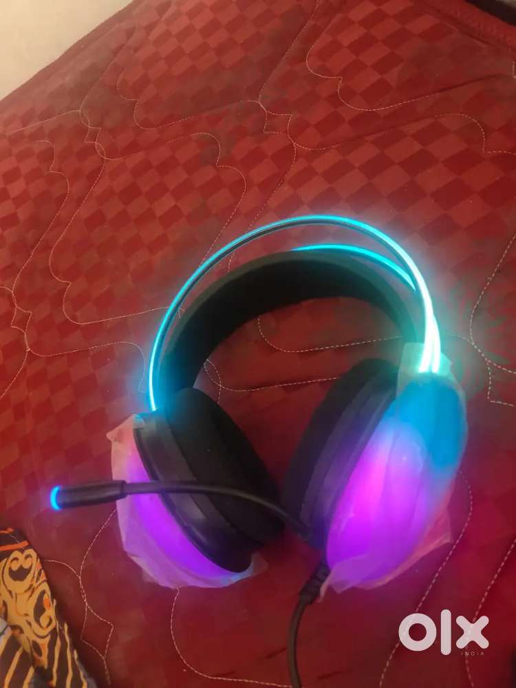 Hammer headphones