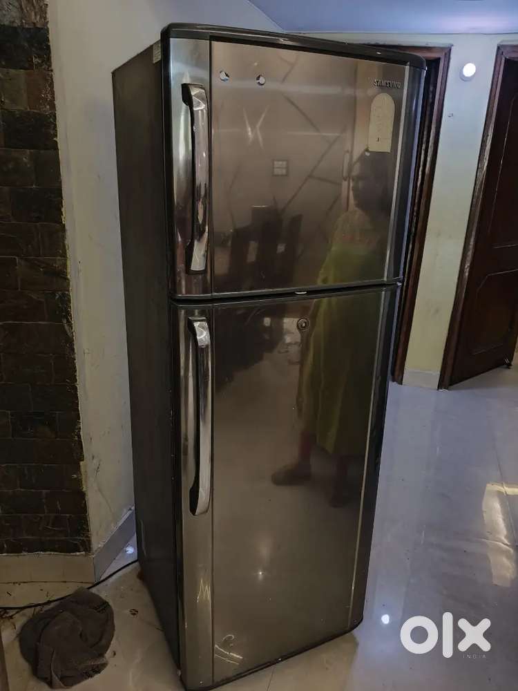 Old fridge 375 ltr