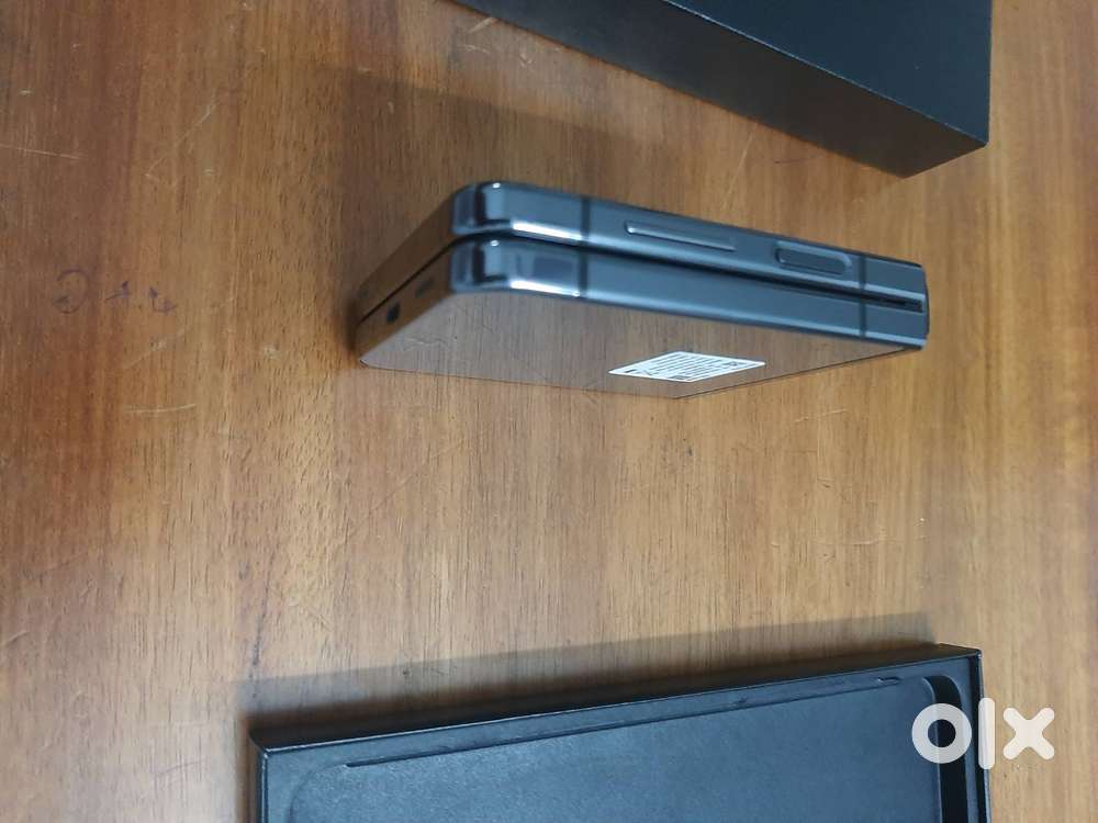 Galaxy Z Flip 5 256 8 Gb