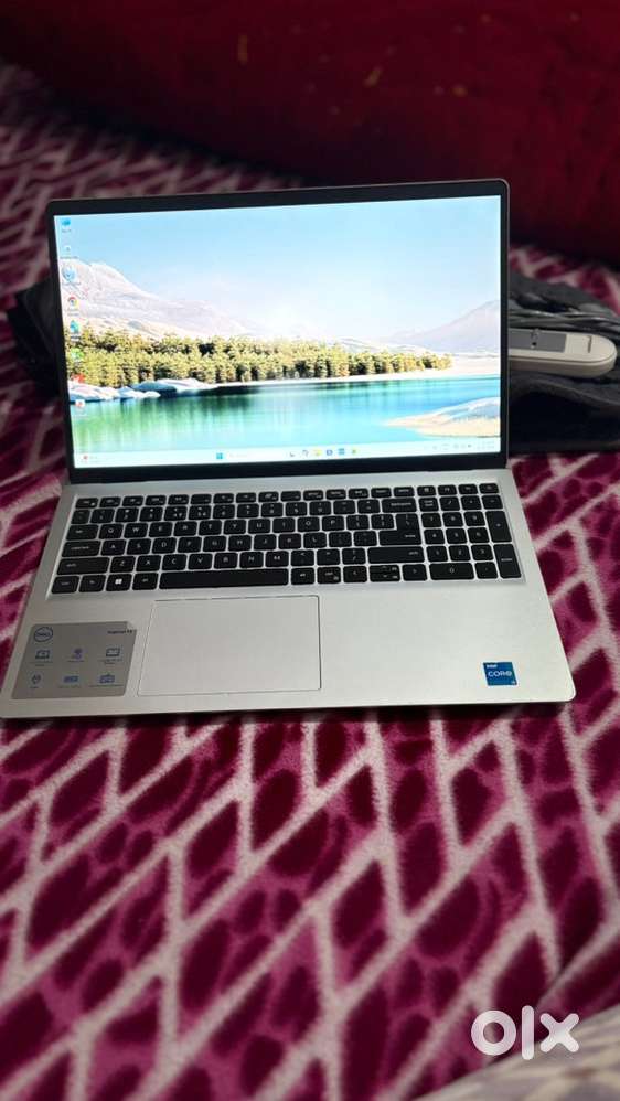 Dell laptop 13th gen new one / used only for one month
