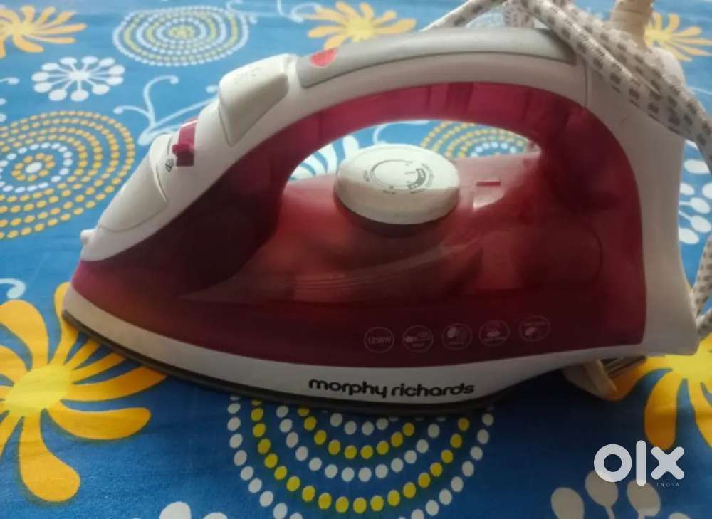 Morphy richards steam iron box 1250 watt
