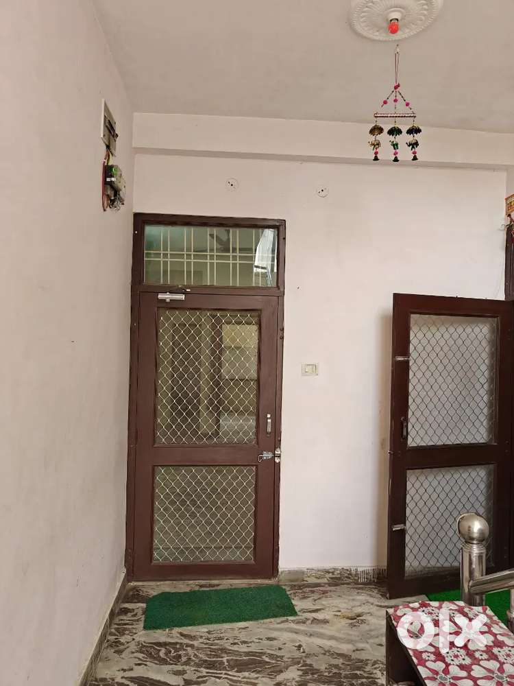 3BHK family flat at Panchyawala @ 11,000 .