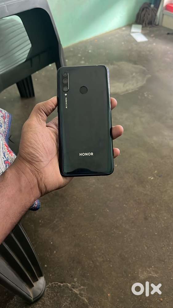 HONOR 10i GOOD LOOK