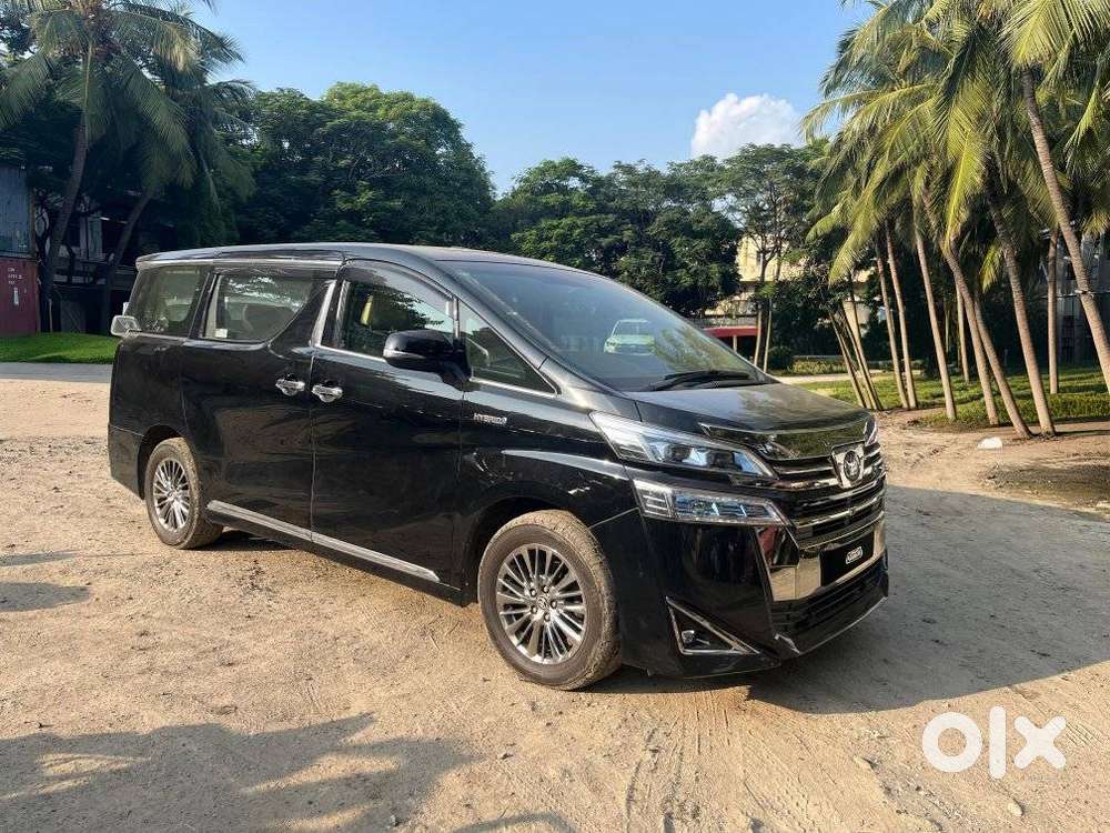 Toyota VELLFIRE VIP – Executive Lounge, 2021, CNG & Hybrids