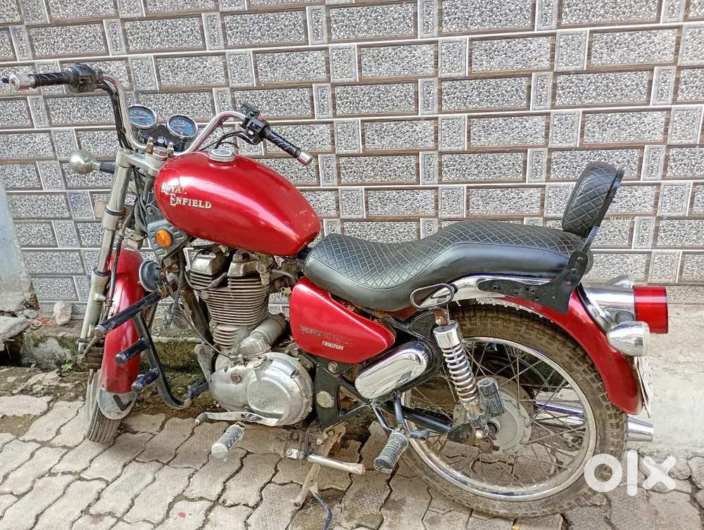 Royal enfield thunderbird