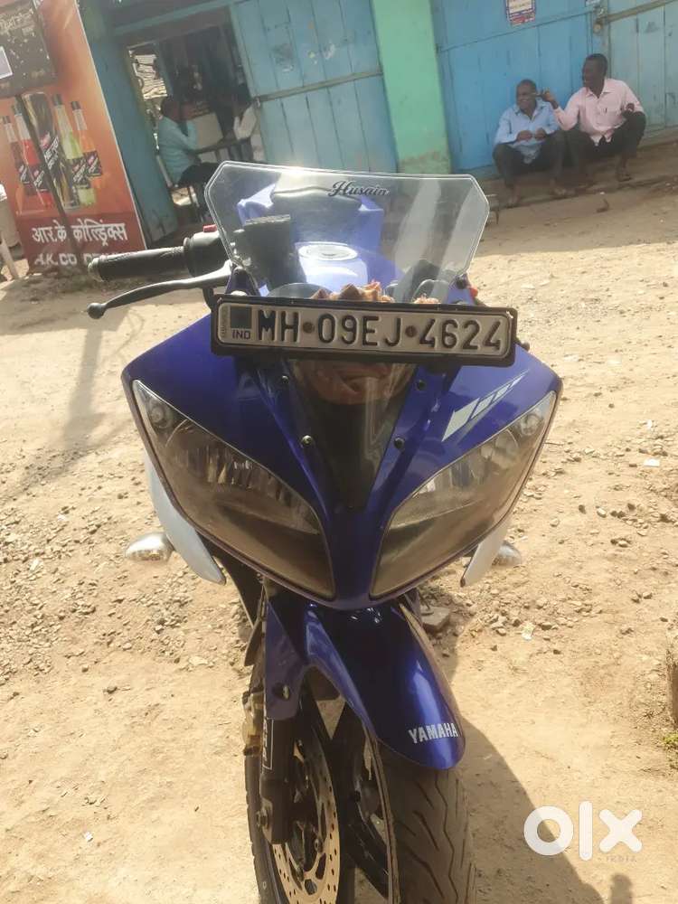Sell Yamaha R15 v2