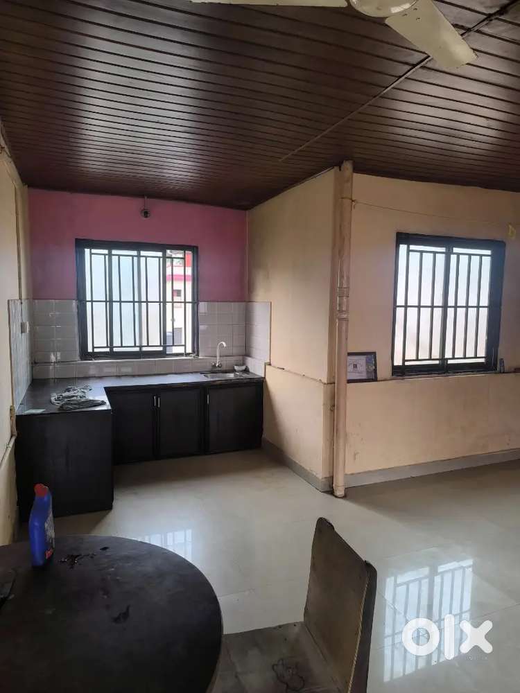 Rental 1bhk 3rd floor flat in chilimbi