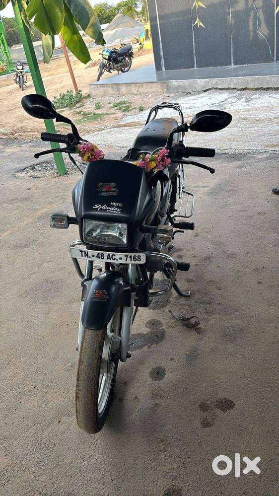 Splendor Pro black bike