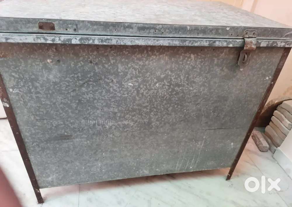 Large size storage box for Foodgrain/Clothing