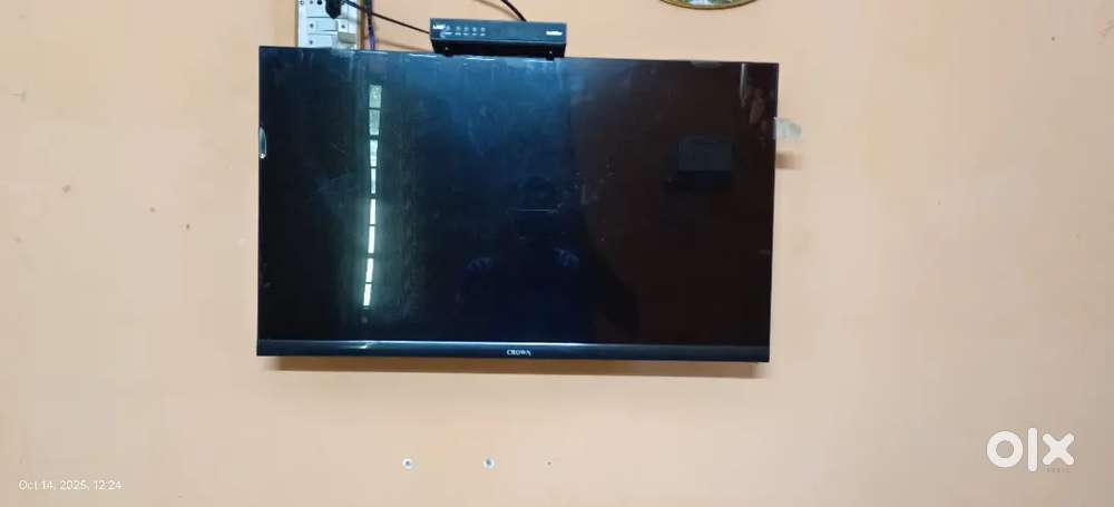 Crown LED TV 32 ench