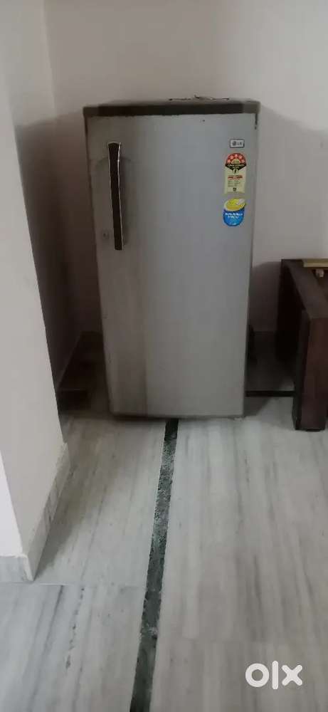 Fridge five star ranking with Electricity consumption
