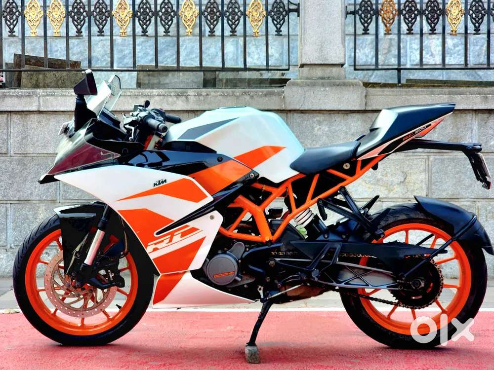 KTM RC 200 BS4 2017 IN SHOWROOM CONDITION AD BIKEBAZAR rc ktm 390 200