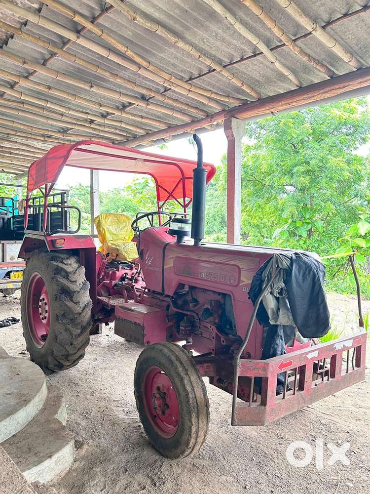 Tractors mahindra 575