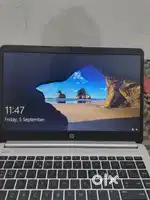Top CONDITION WITH CHARGER LAPTOP