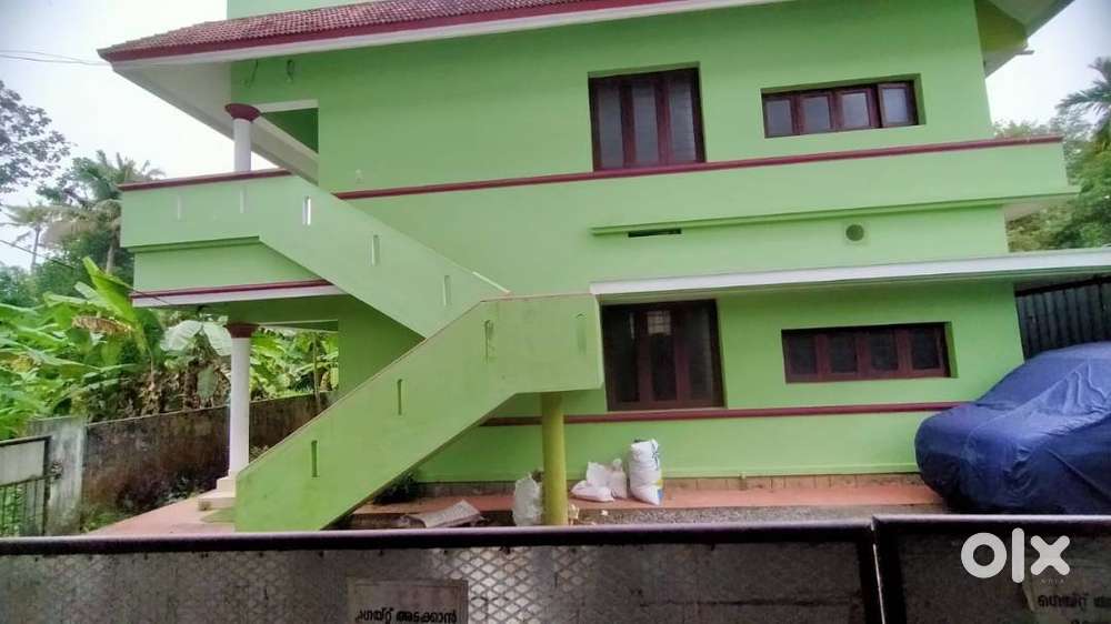 eloorkkara 2 bhk upstair house for rent