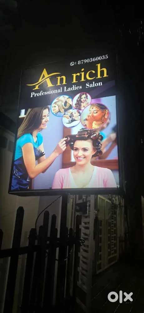 Ladies salon