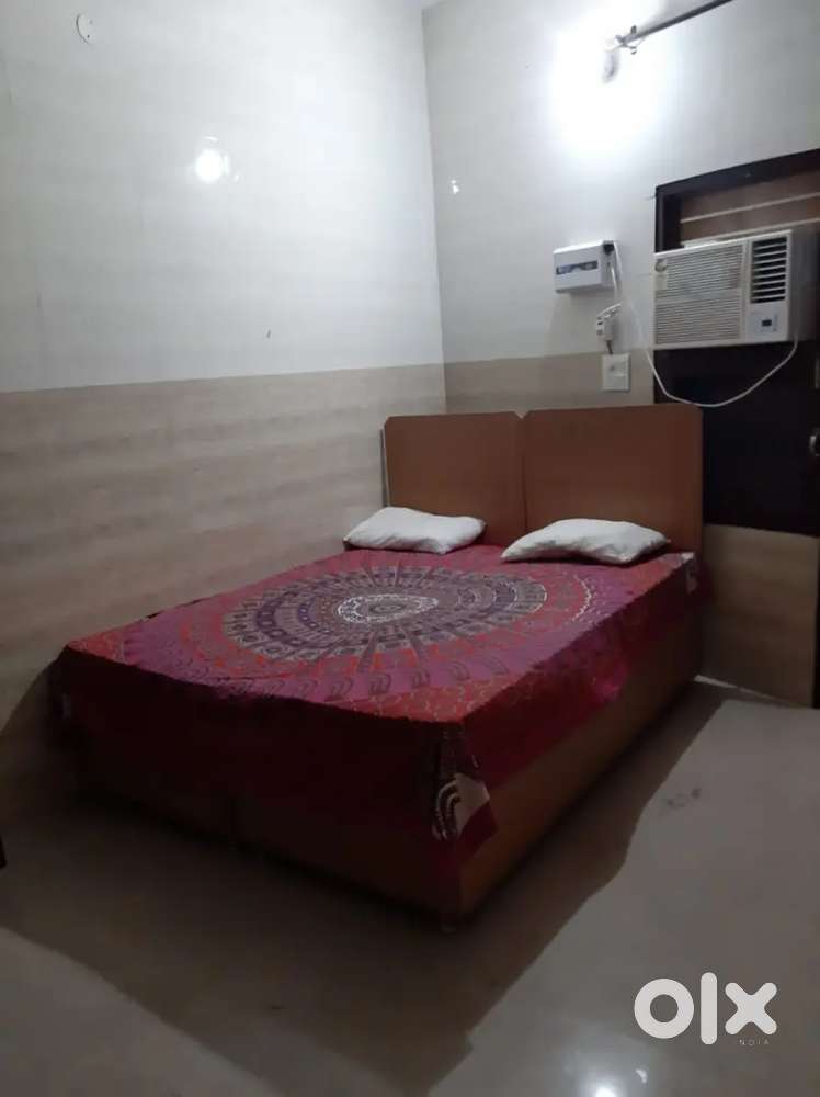 1rk full furnishd rooms indepndt kharar jhugia road near highway markt