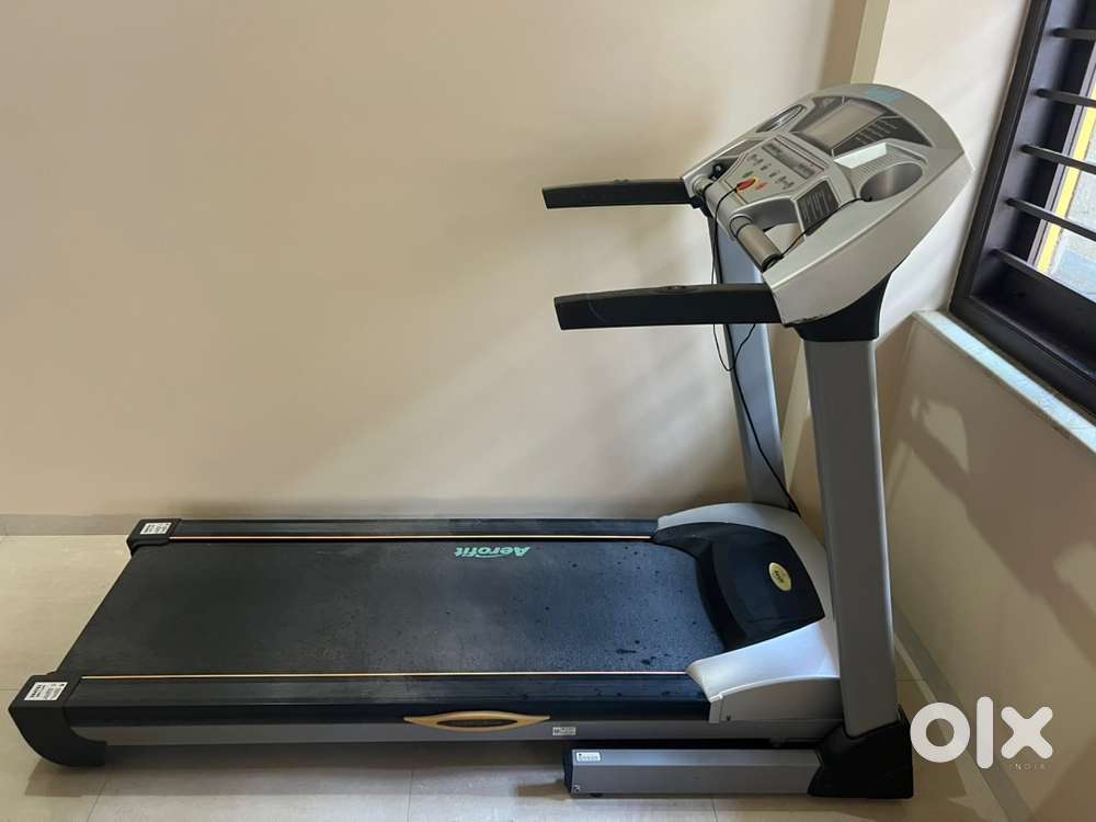 Aerofit treadmill
