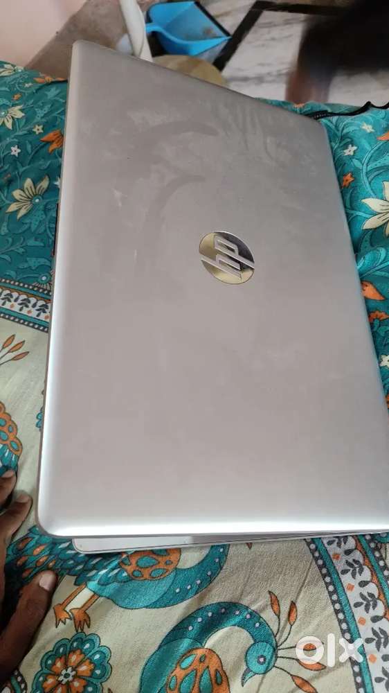 Hp 15 series laptop i3 7th gen