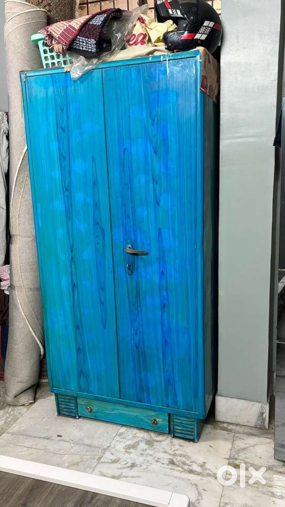 Blue alwari