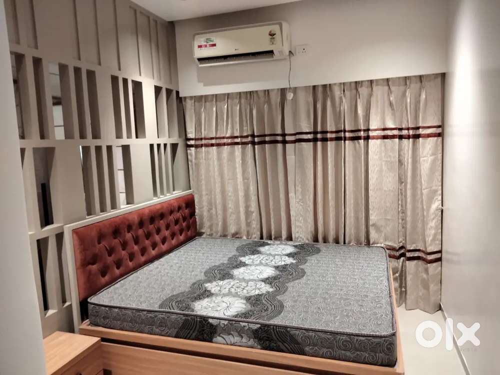 Curtain wallpaper blind flooring matress he'd bord sofa