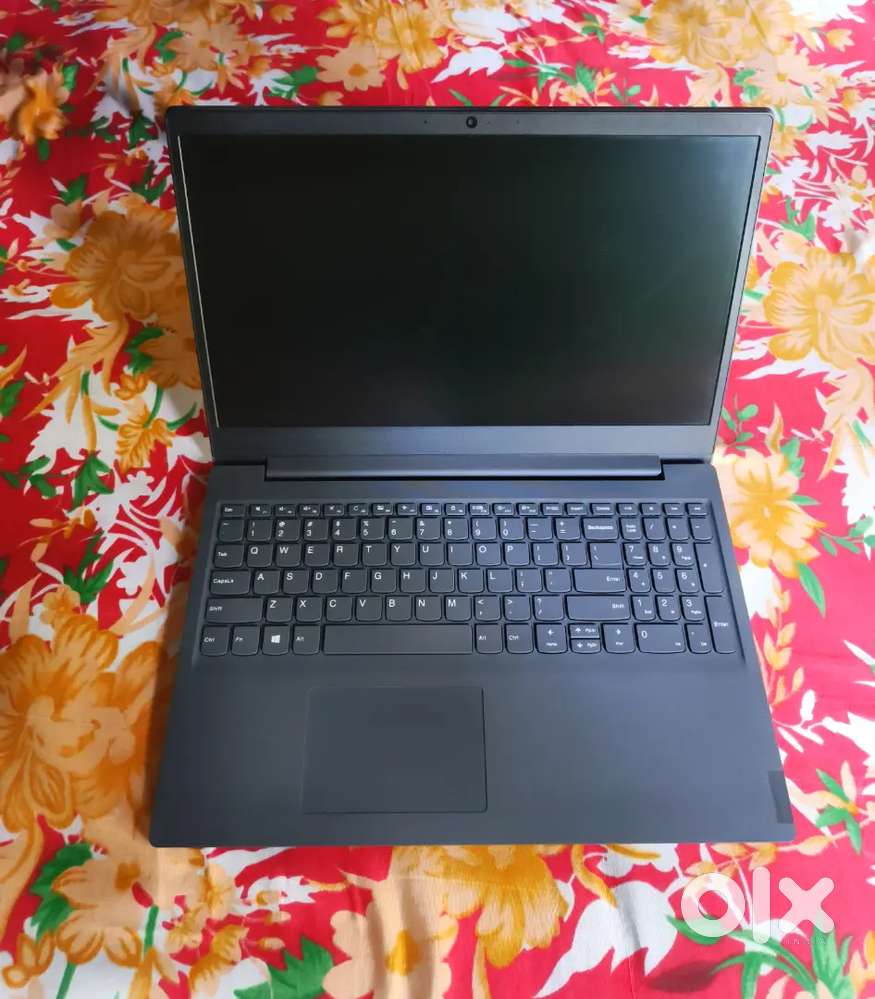 Lenovo v15
