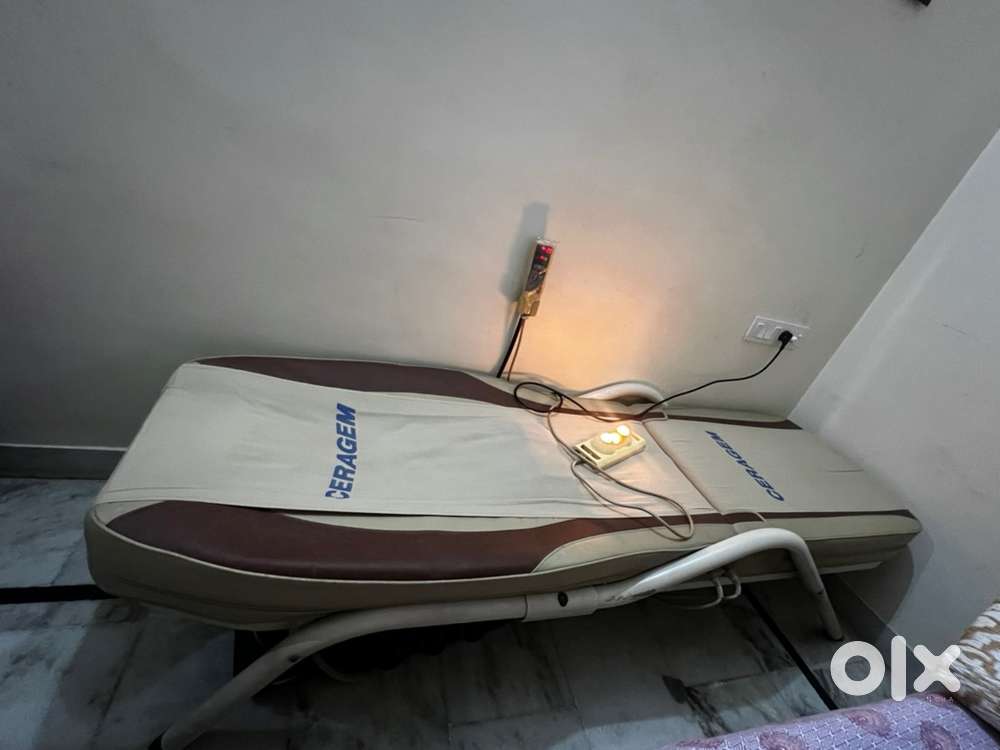 Therapy bed