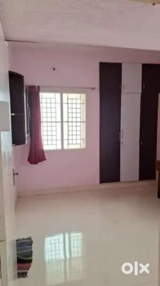 Need a decent Roommate