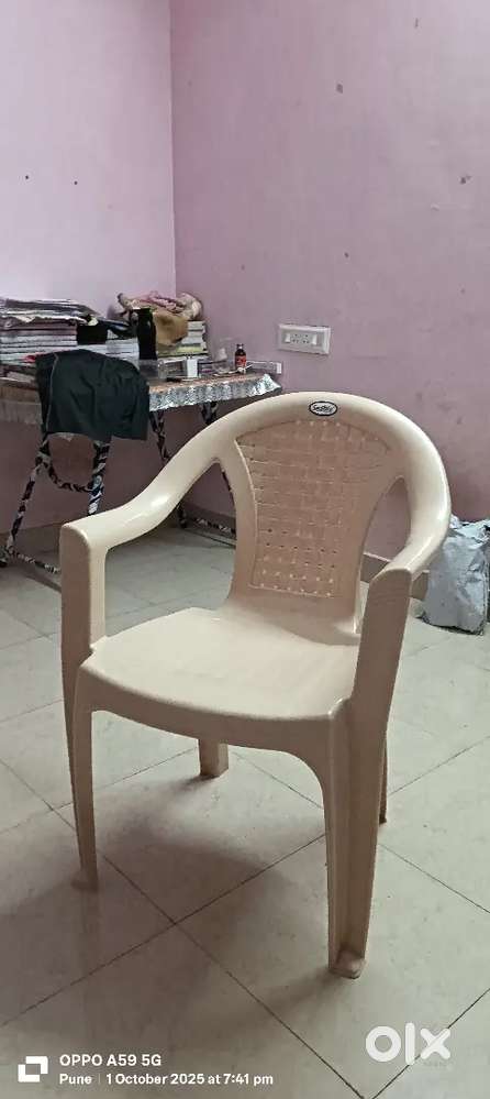Plastic chair