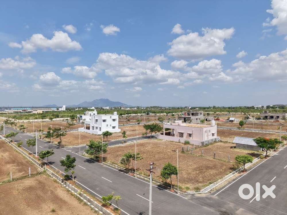Plot at Namakkal to Trichy main road