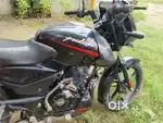 Pulsar NS 125 Ebony Black