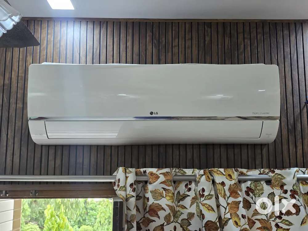 LG 1.5 Ton 5 Star, Wi-Fi, DUAL Inverter Split AC 6-in-1 3 year old