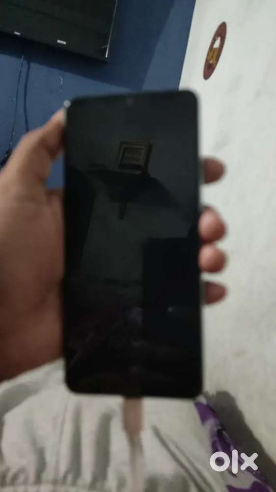 Vivo v 25 e 5g phone urgent sell