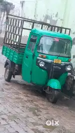 Bajaj loding auto 23 किस्त बाकी है सिर्फ