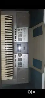 Yamaha psr 295 organ/keyboard