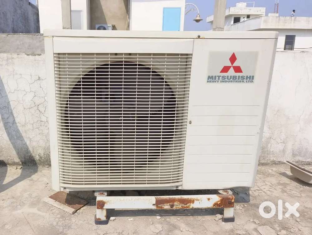 1.5T Mitsubishi AC in good condition