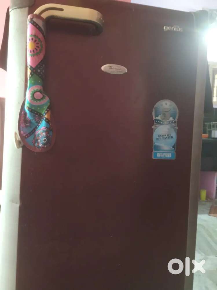 Whirlpool fridge 165liters