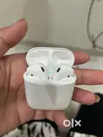 Apple earbuds