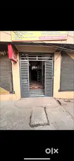 150 sq feet shop