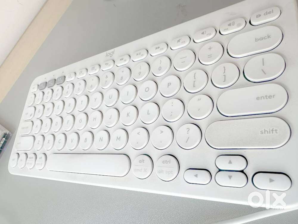 Logitech K380 Multi-Device Wireless Keyboard – Perfect Condition