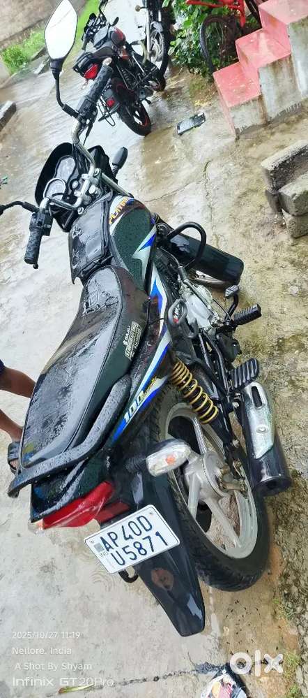 Good condition and very neatly used  best bike for milege